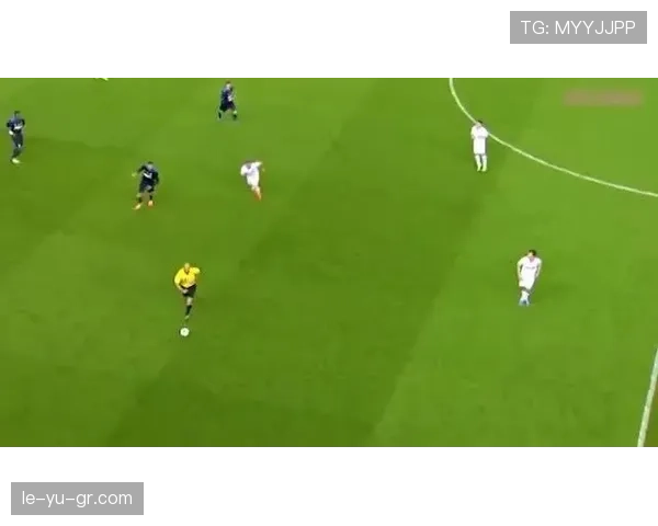 “红点大战”引发足球场策略与观赛体验新变革