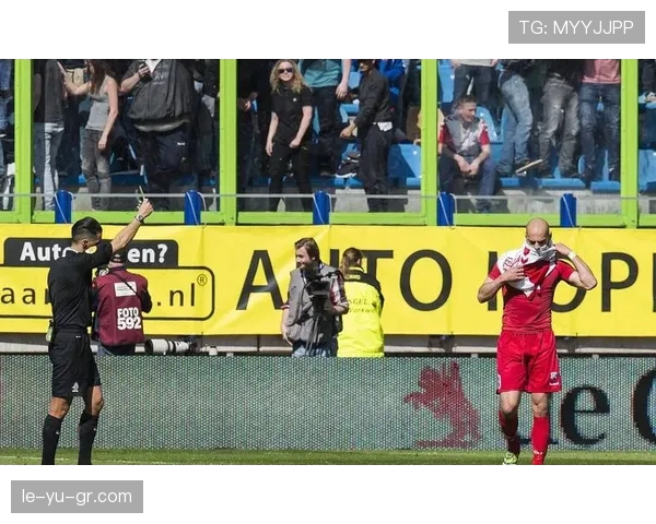 乌德勒支战术精妙进攻奏效，近期表现稳健豪取联赛胜利