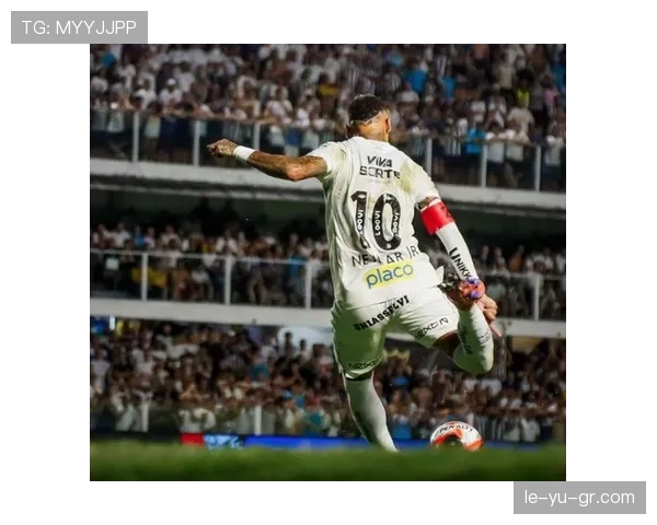 内马尔重返桑托斯，状态回暖助力球队在解放者杯中奋力争胜